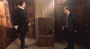 Horrible Histories Series 6 Episode 2-Mardy Mary Queen Of Scots-29-Tudor Toilet1